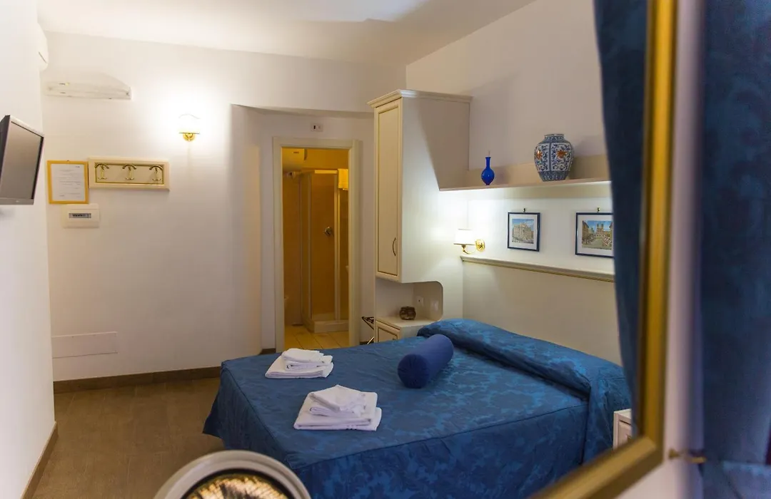 Best Suites Pantheon-1