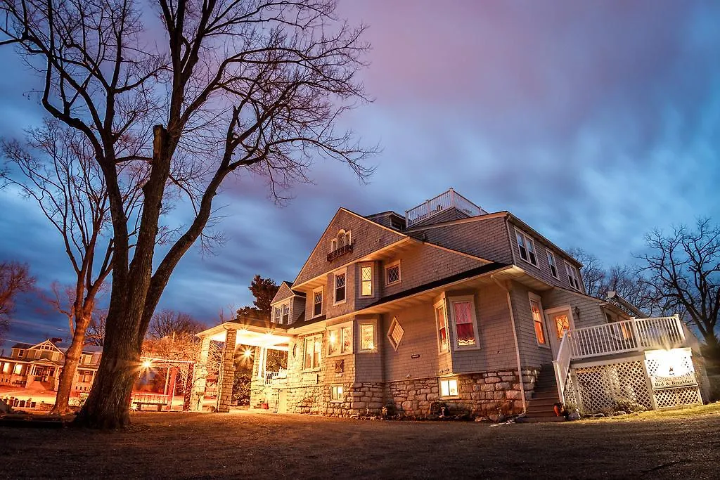 Friendly City Inn B&B-1