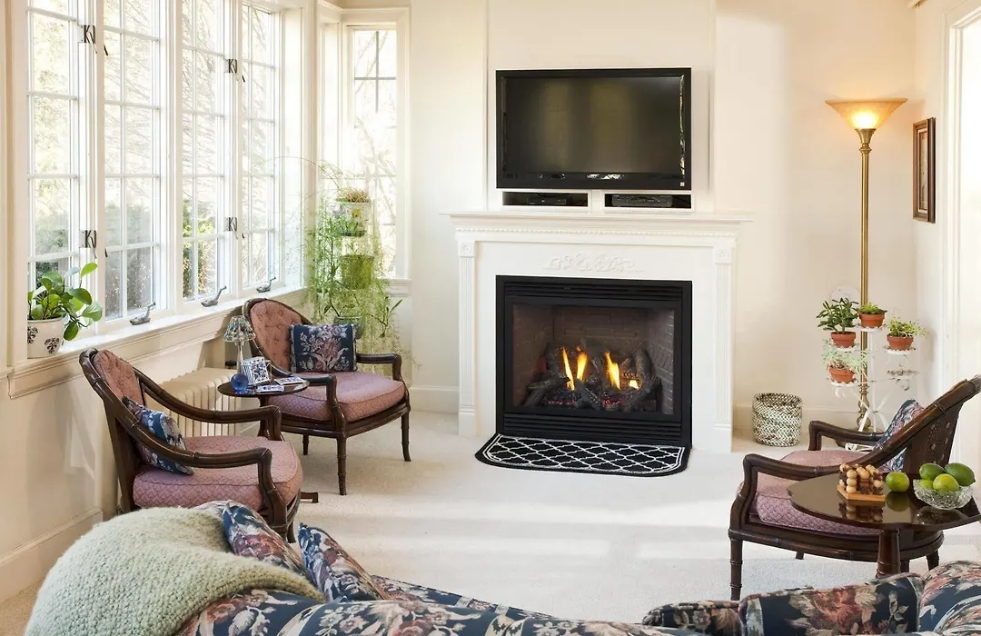 Applegate Inn-1