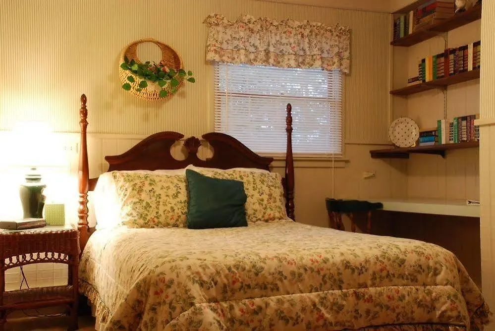 Borchers Ausable Bed And Breakfast-1