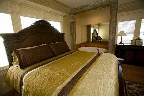 The Branson House (Adults Only)-1