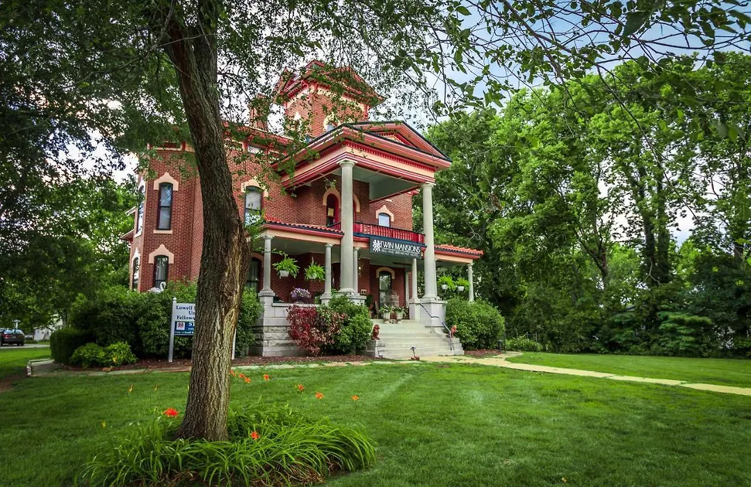Lyons Twin Mansions-1