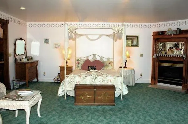 Belle Aire Mansion Guest House-1