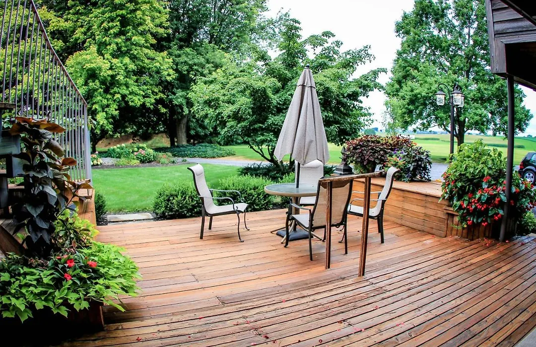 Twin Pine Manor-1