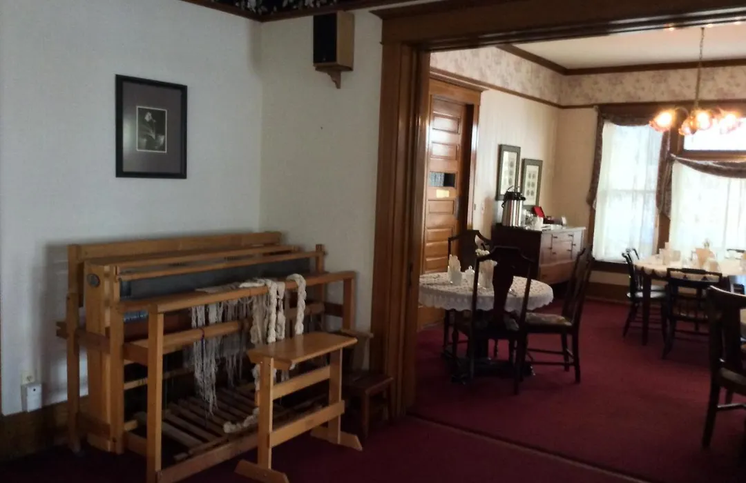 Crescent Lily Inn-1