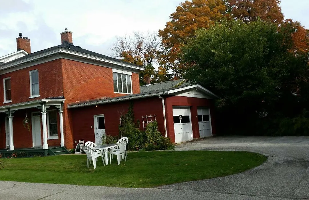 Grape Arbor Bed And Breakfast-1