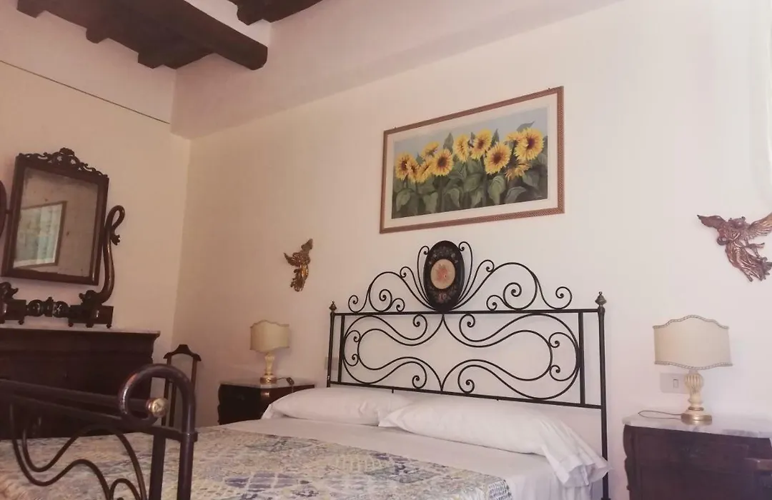 B&B Alle Due Porte-1