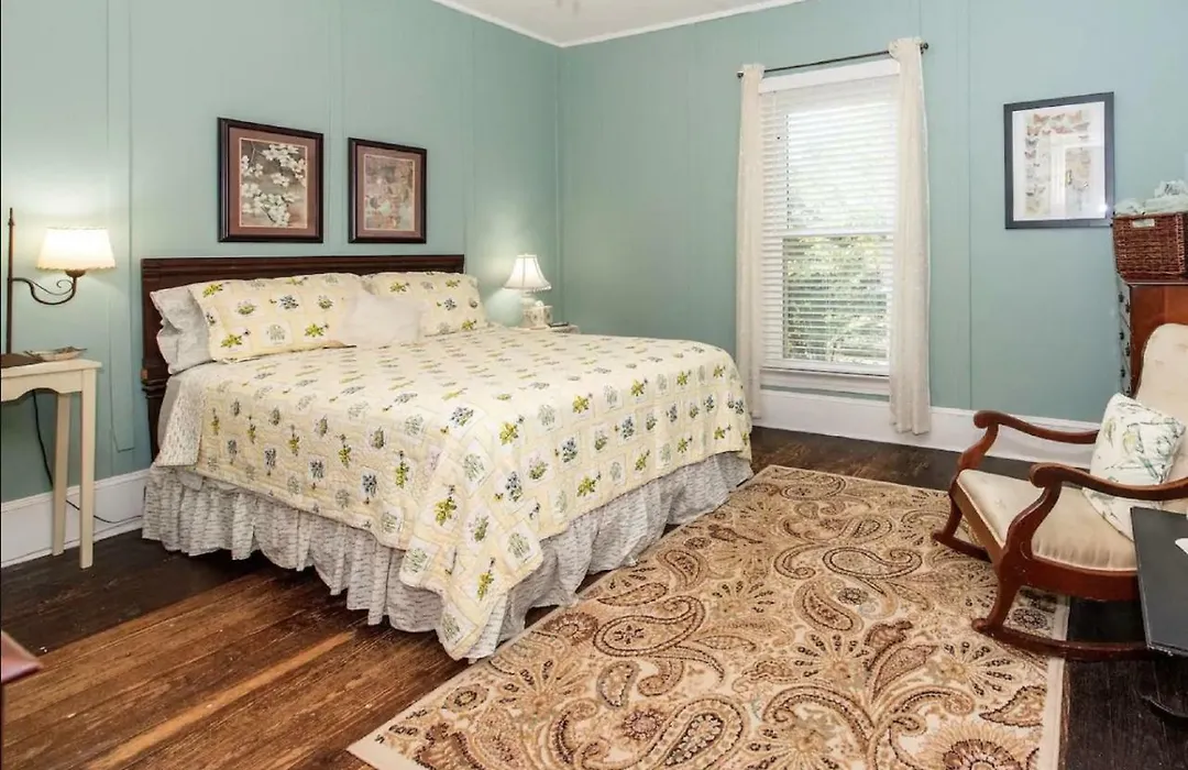 Magnolia House & Gardens B&B-1