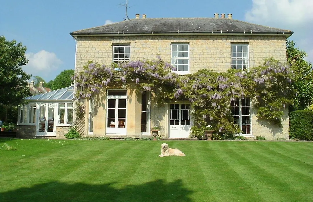 The Cottage At Weston Lawn-1