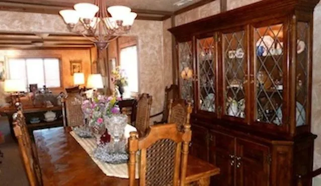 Invited Inn-1