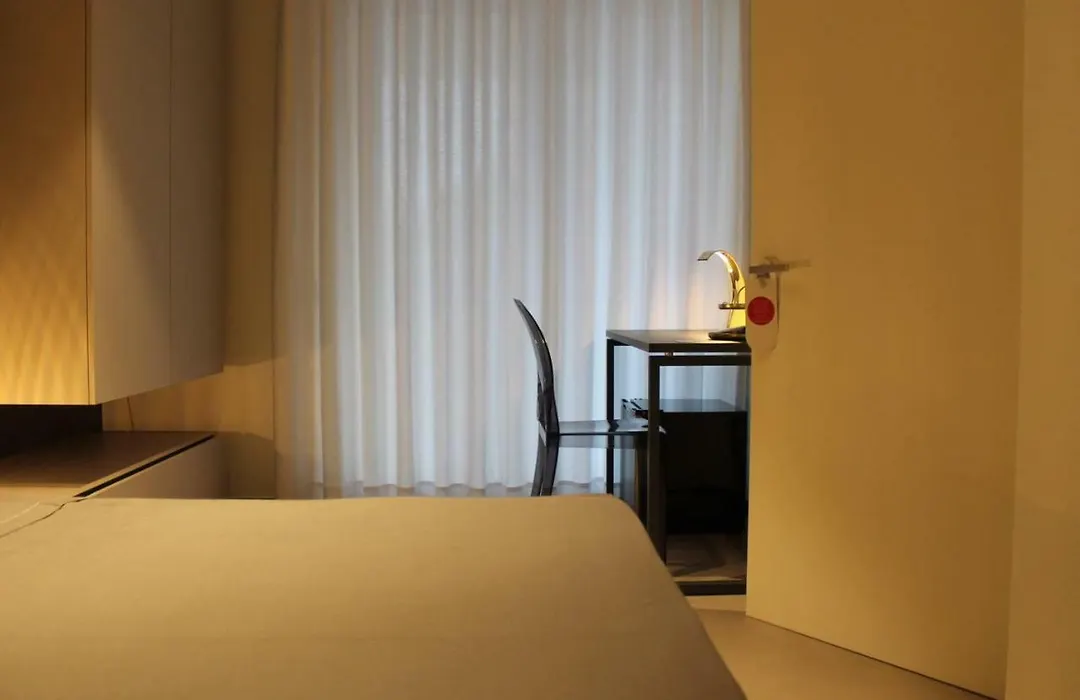 Golden Suites 50-1