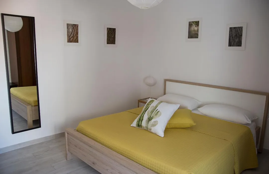 La camera chiara - Elegant Suites-1