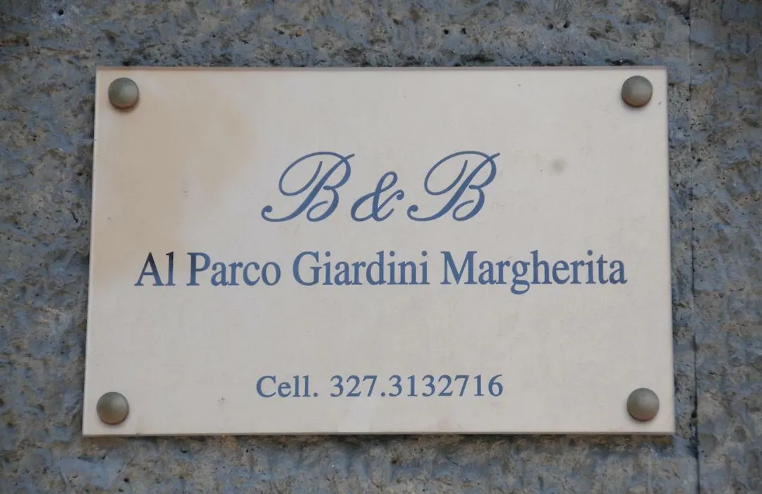 B&B Al Parco Giardini Margherita-1