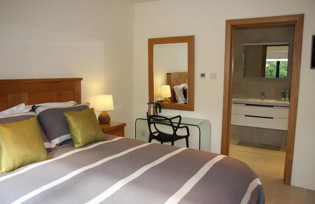 White Lodge B&B-1