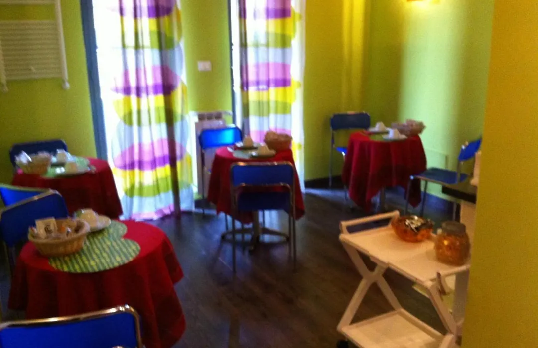 Almi Rooms-1