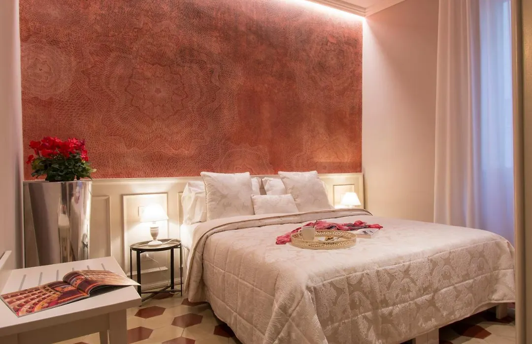 Pistoia Inn - Downtown'S Charming Rooms-1