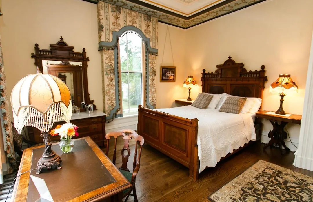 Silas W Robbins B&B-1