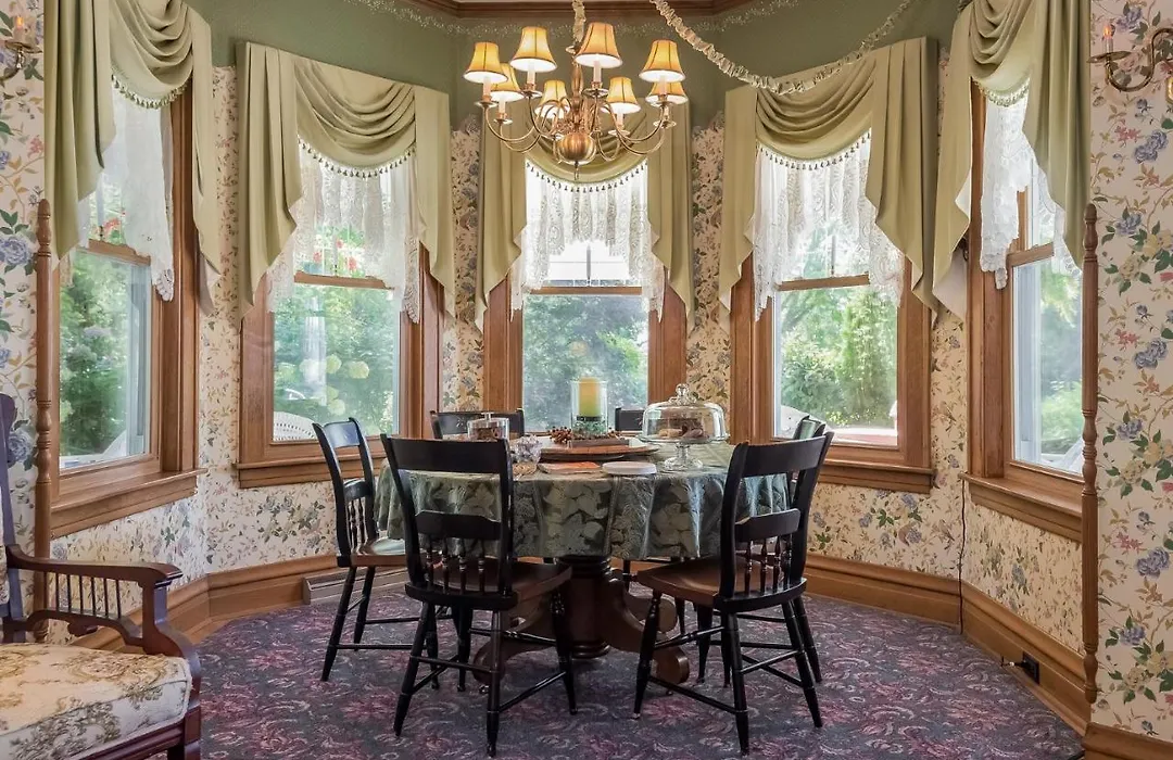 Kingsley House-1