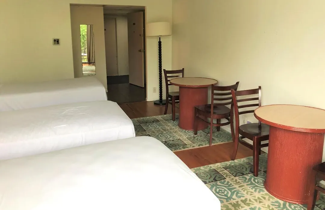 Hilo Bay Hotel-1