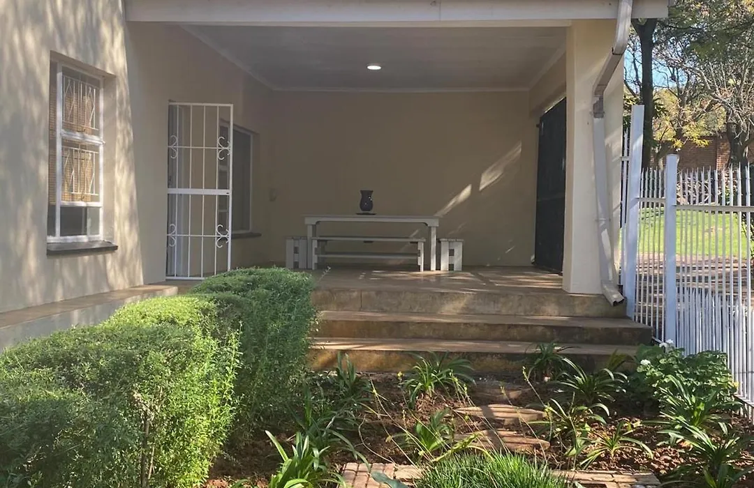 Tamryn Manor Guest House-1
