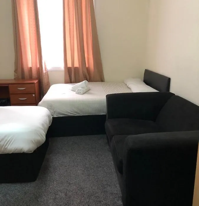 Renfrew Rooms At City Centre-1