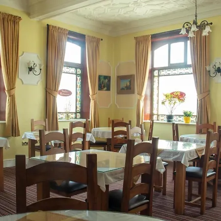 The Shakespeare Deluxe Hotel And Caribbean Restaurant Halifax-3