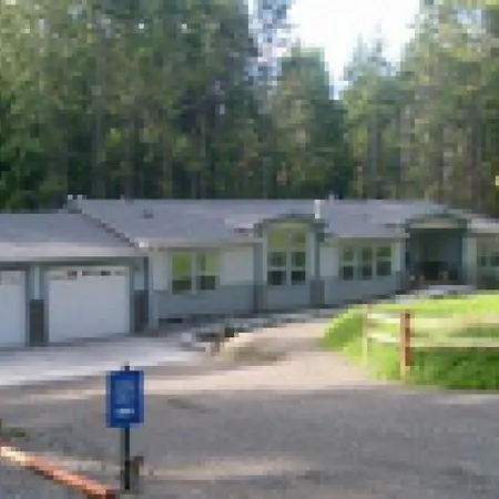 Amber Lights Bed And Breakfast (Adults Only)-2