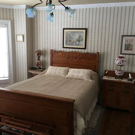 A Seafaring Maiden Bed And Breakfast-3