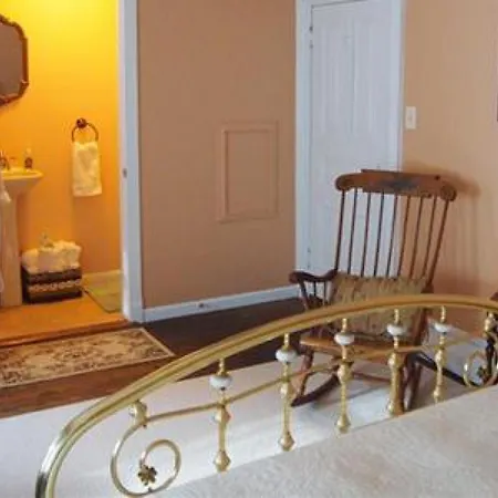 The Maid'S Quarters Bed And Breakfast-2