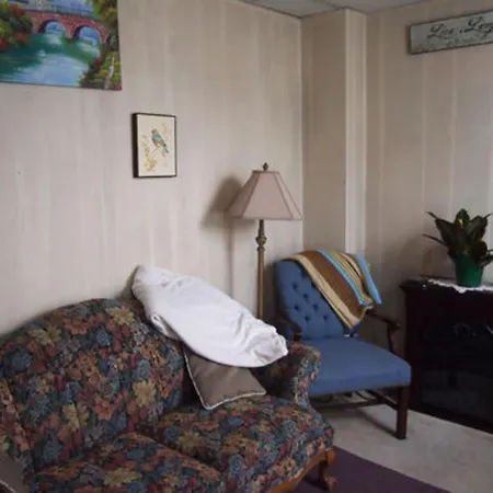 The Maid'S Quarters Bed And Breakfast-3