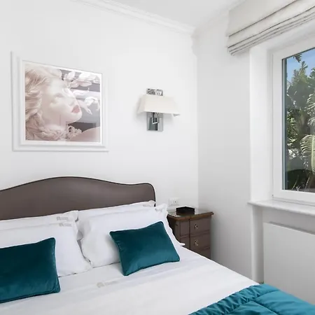 Vittoria Colonna Luxury B&B-3