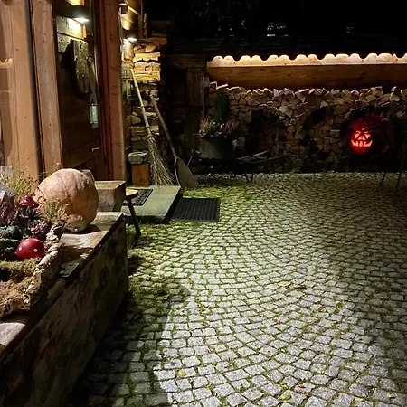 Les Trompeurs Chez Odette-3