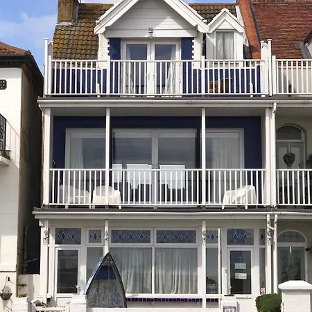 The Moorings B&B-3