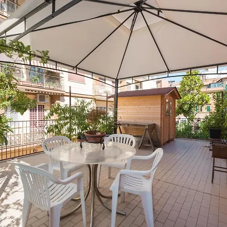 Cornelia Penthouse-2