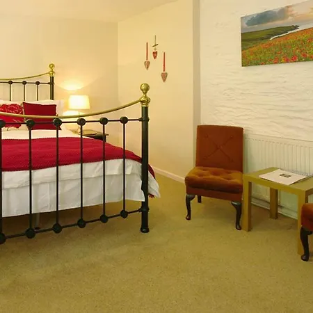 Natal House Bed & Breakfast-3