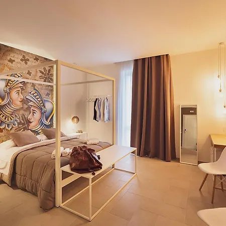 Marla'S Boutique Rooms-2