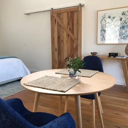 Messmates Luxury Eco Suites-3