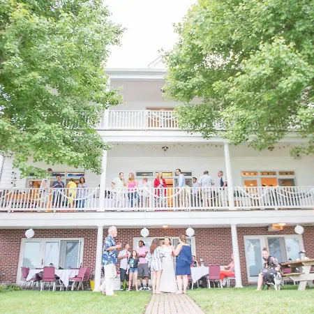 Blue Heron Inn - A Bed And Breakfast Llc-2