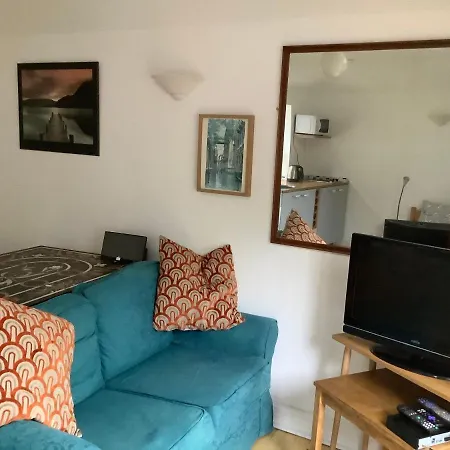 Primrose Villa Self Catering Bnb-3
