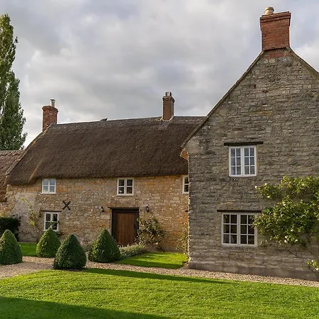 Middle Farm House-2