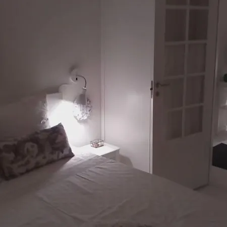 Hos Anna-3