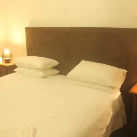 John Hunter B&B-2