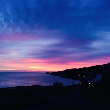Ventnor Bay House-3