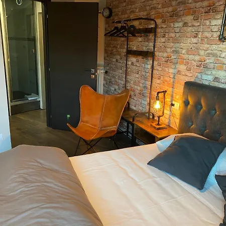 Suite Lame 37 Rental Rooms-3