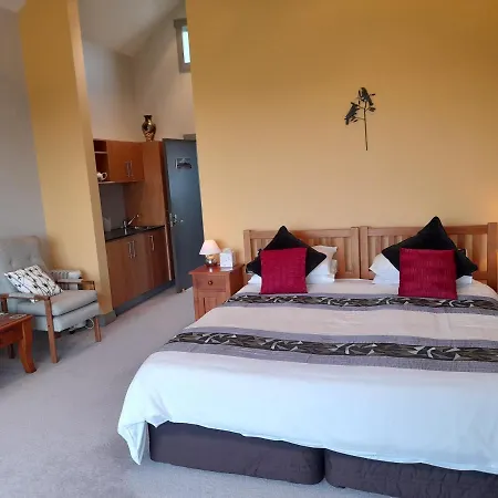 Taranaki Country Lodge-2