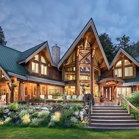 The Rockwell-Harrison Guest Lodge-2
