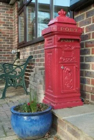 Gatwick House-3