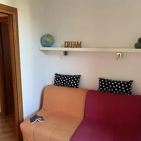 Luna Rossa Roma Guest House-3