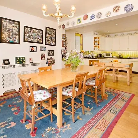 Anchor House-3