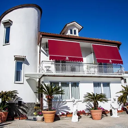 Hotel Ibisco Suites & Relax-2